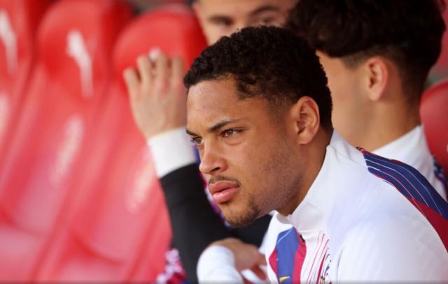 1724223613395091905.jpg 九游app最新版下载安装-罗克离开巴萨 或卖给里斯本竞技 或租借给贝蒂斯?