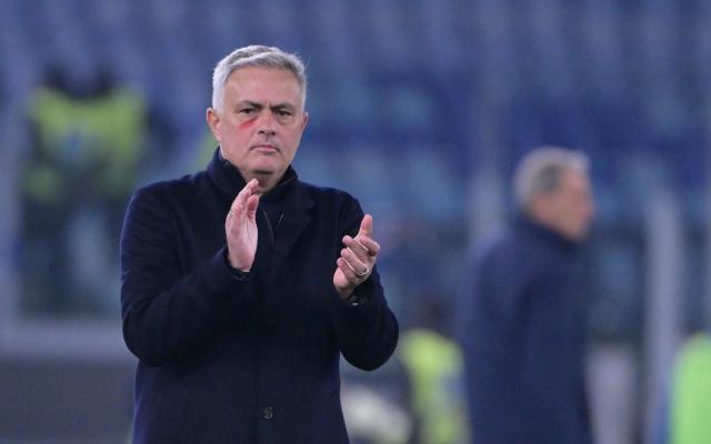 穆里尼奥：我岁数大了不需要称赞 但是球员们需要