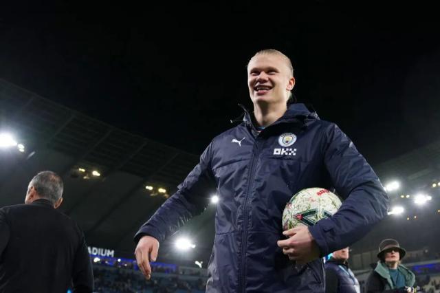 1679176831542066278.jpeg 九游电子互动-【足总杯】哈兰德2场8球!曼城6比0伯恩利晋级4强