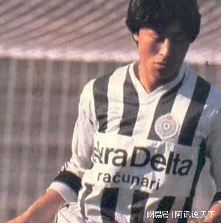 上海足球名宿，曾踢进奥运正赛，远离足坛近30年，如今身份不简单